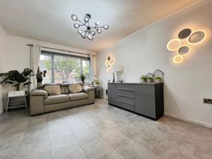 Lounge- click for photo gallery